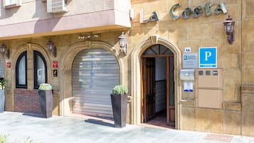 Fachada de la propiedad