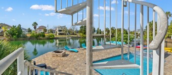 Hibiscus Beach House your vacation home loaded with amenities