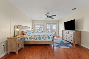 5 bedrooms, iron/ironing board, free WiFi, bed sheets