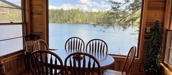 Cozy cabin on Leech Lake, fishing, boating, swimming, trails, 10 min to Walker