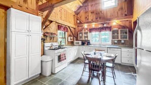 Rumah (Hounds Nest) | Dapur pribadi