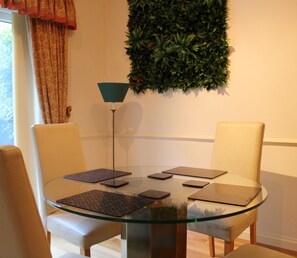 تناول الطعام