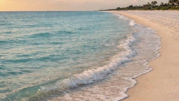 Beach nearby, sun-loungers, beach towels