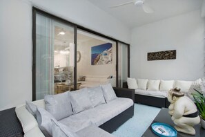 Smart-TV, Bücher, Computerbildschirme