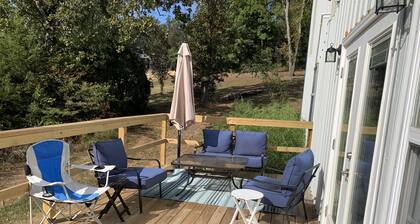 Gem on Lake Tenkiller with open floor plan and game room for kids/adults.