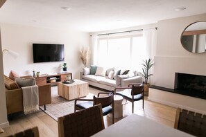 Smart TV, tenis de mesa y libros 