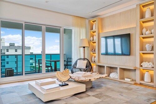 Luxurious 2/2.5 Ocean View PH 1607 - Located at 1 Hotel & Homes South Beach