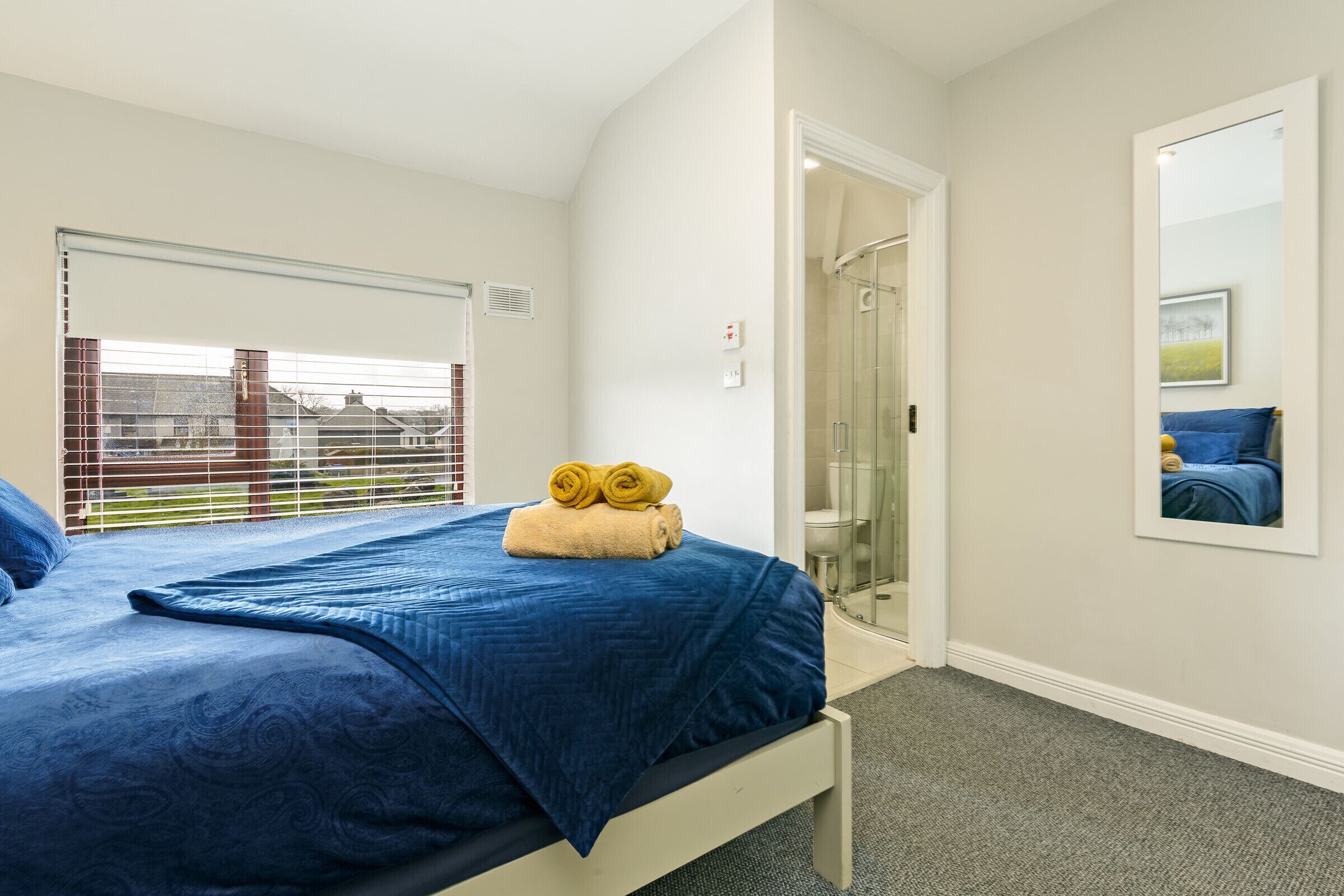 3 bedrooms, iron/ironing board