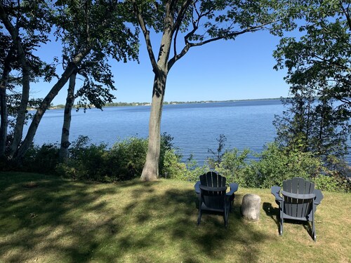 Dunes Delight - Cottage on West Lake