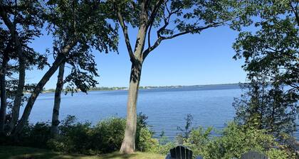 Dunes Delight - Cottage on West Lake