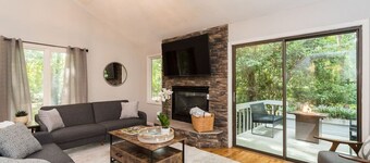 Spacious Home with Hot Tub Near UNC