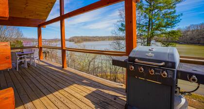Log Cabins (Sleeps 1-7) - Offer a Queen bedroom, a Full & a Twin Bedroom, and 2 twin beds with amazing Lake Barkley Views!