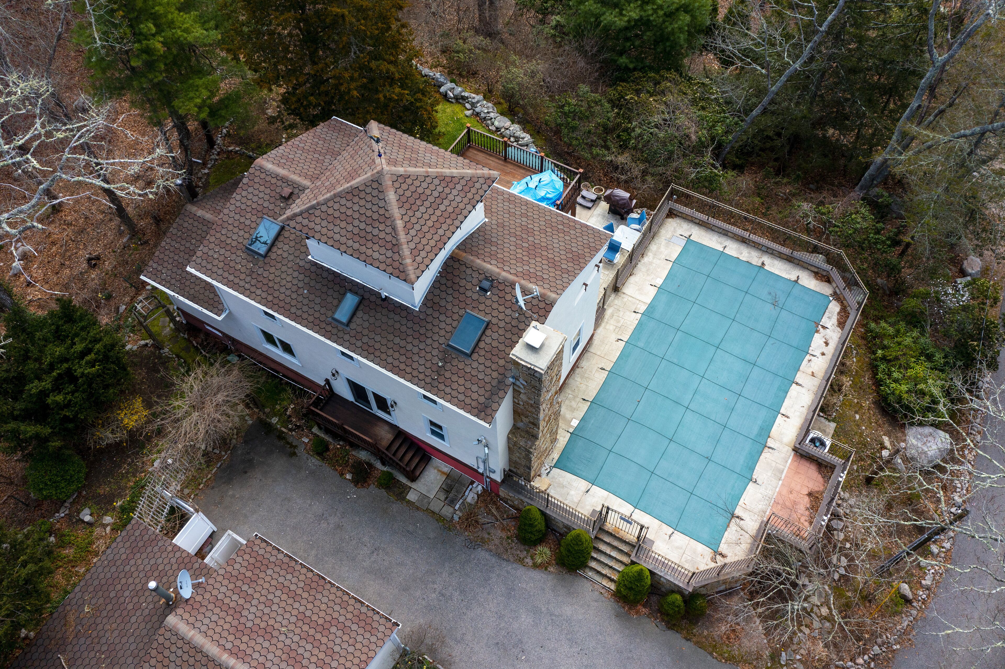 Estate Property, Pool, Beaches, Watch Hill, Electric Boat, Naval Bases