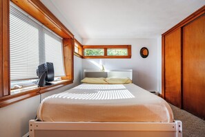 5 chambres, fer et planche à repasser, Wi-Fi gratuit, draps fournis