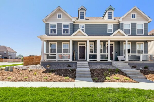 Townhome, Multiple Beds (403 Zeppelin Way) | Exterior