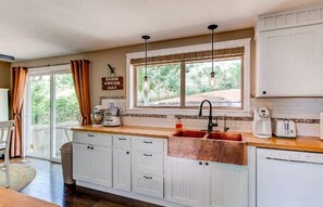 House, Multiple Beds (Hidden Valley Retreat with Foothill V) | Private kitchen - Hidden Valley Retreat. Foothill views. Large Yard! (Loveland)