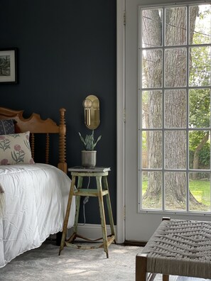 3 bedrooms, desk, free WiFi, bed sheets