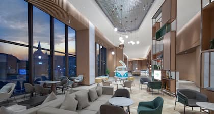 Holiday Inn Luzhou Longjian by IHG
