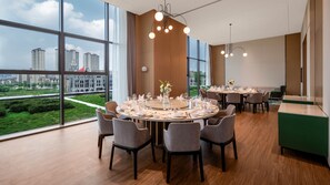 Restaurant - Holiday Inn Luzhou Longjian by IHG (Luzhou)