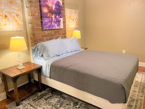 1 sovrum, strykjärn/strykbräda, gratis wi-fi och sängkläder