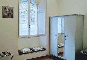 Interior - charming vacation apartment few steps from Coliseum (Roma)