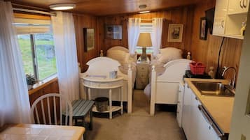 3 habitaciones, escritorio, wifi gratis y ropa de cama