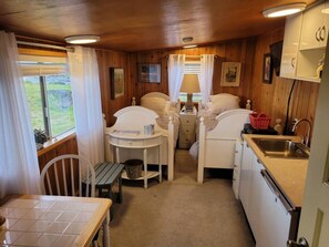 3 habitaciones, escritorio, wifi gratis y ropa de cama 