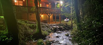 Carolina CREEKSIDE Cabin - Fire Pit & HOT TUB on the Creek - Easy Access