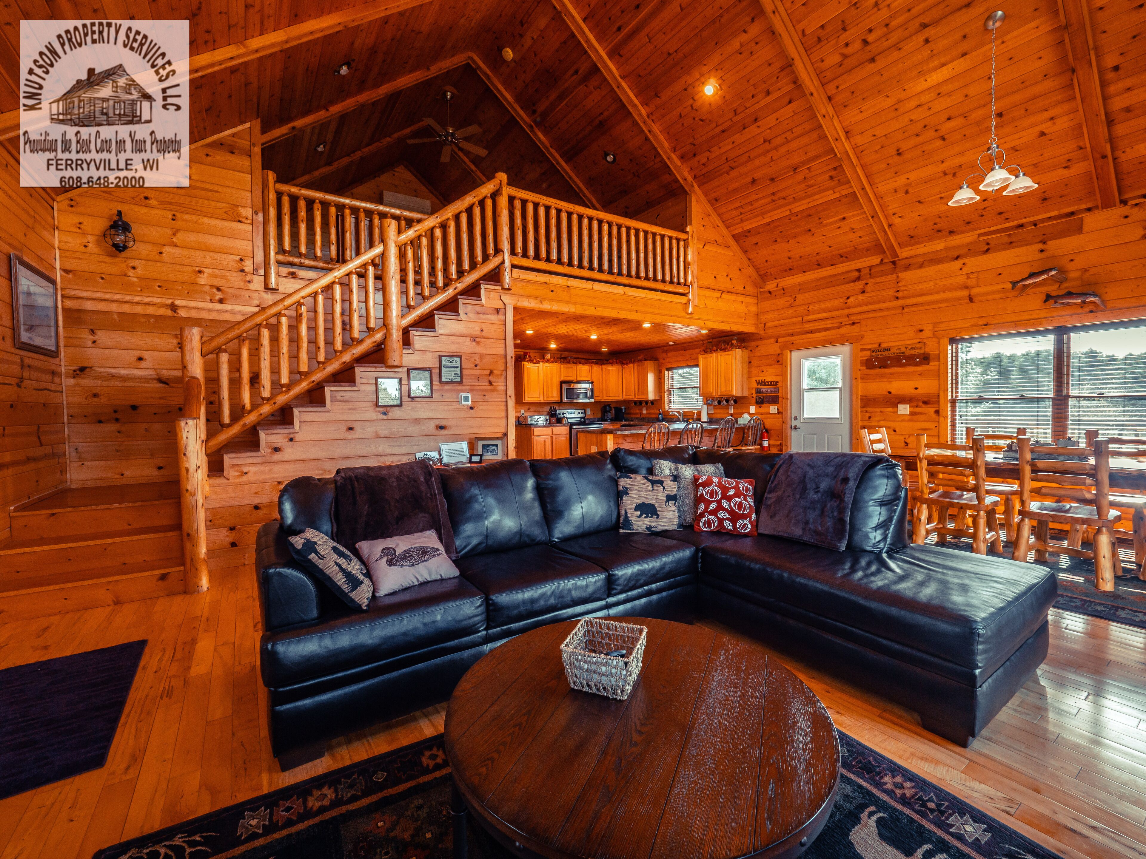 Smart-TV, Kamin, DVD-Player