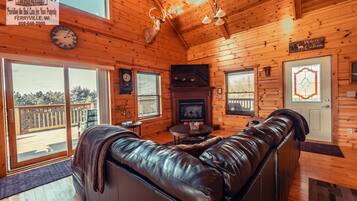 Smart TV, fireplace, DVD player