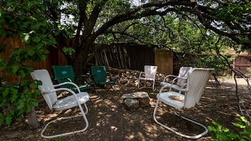 House, Multiple Beds, Patio, Mountain View | Garden view