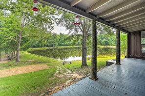 Terrace/patio - 1950's Serenity Pond Cabin w/ View: Peace & Quiet! (Talladega)