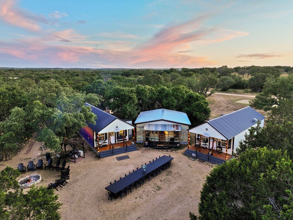 Glamping Horse Ranch sleeps 28