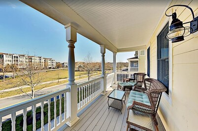 Bayside Resort Golf Club Townhome-Walk to pool, playground, tennis. Sleeps 11