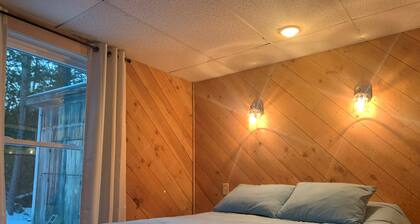 Maine Lake Cottage on Beech Hill Pond near Bar Harbor and Acadia National Park