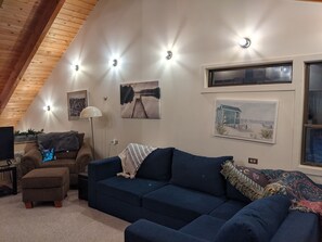 TV, video games - Quiet location close to mountain activities (Thornton)