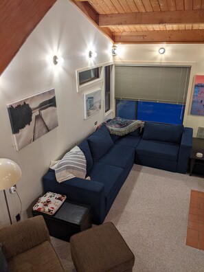 TV, video games - Quiet location close to mountain activities (Thornton)