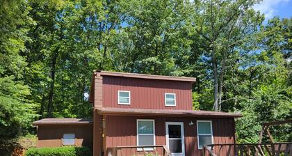 Minutes from Mammoth Cave and Nolin Lake!