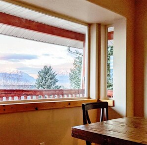 Dining - Family Reunion Lodge | Mountain Views! Hot Tub (Heber City)