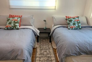 3 bedrooms, premium bedding, desk, blackout drapes