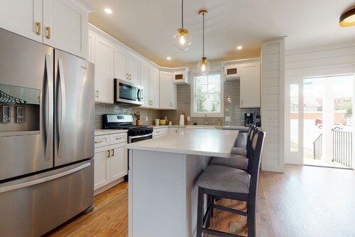 Modern Townhome, Walkable Luxury in the Heart of Clayton with Mountain Views