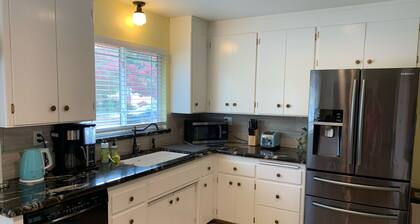 Centrally Located in the Heart of Wine Country!