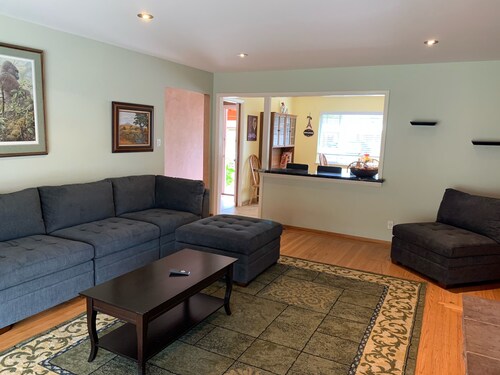 Centrally Located in the Heart of Wine Country! 