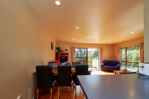 Spacious 1 bedroom Cottage