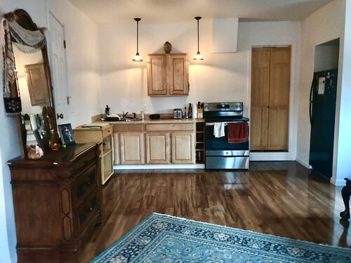 Beautiful Bohemian Studio Apartment next to communal home :)