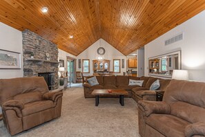 Smart TV, fireplace, table tennis