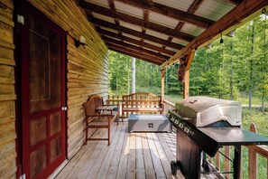 Property grounds - Lincoln Lodge: Secluded~Wineries~Dog Friendly (Cedar)