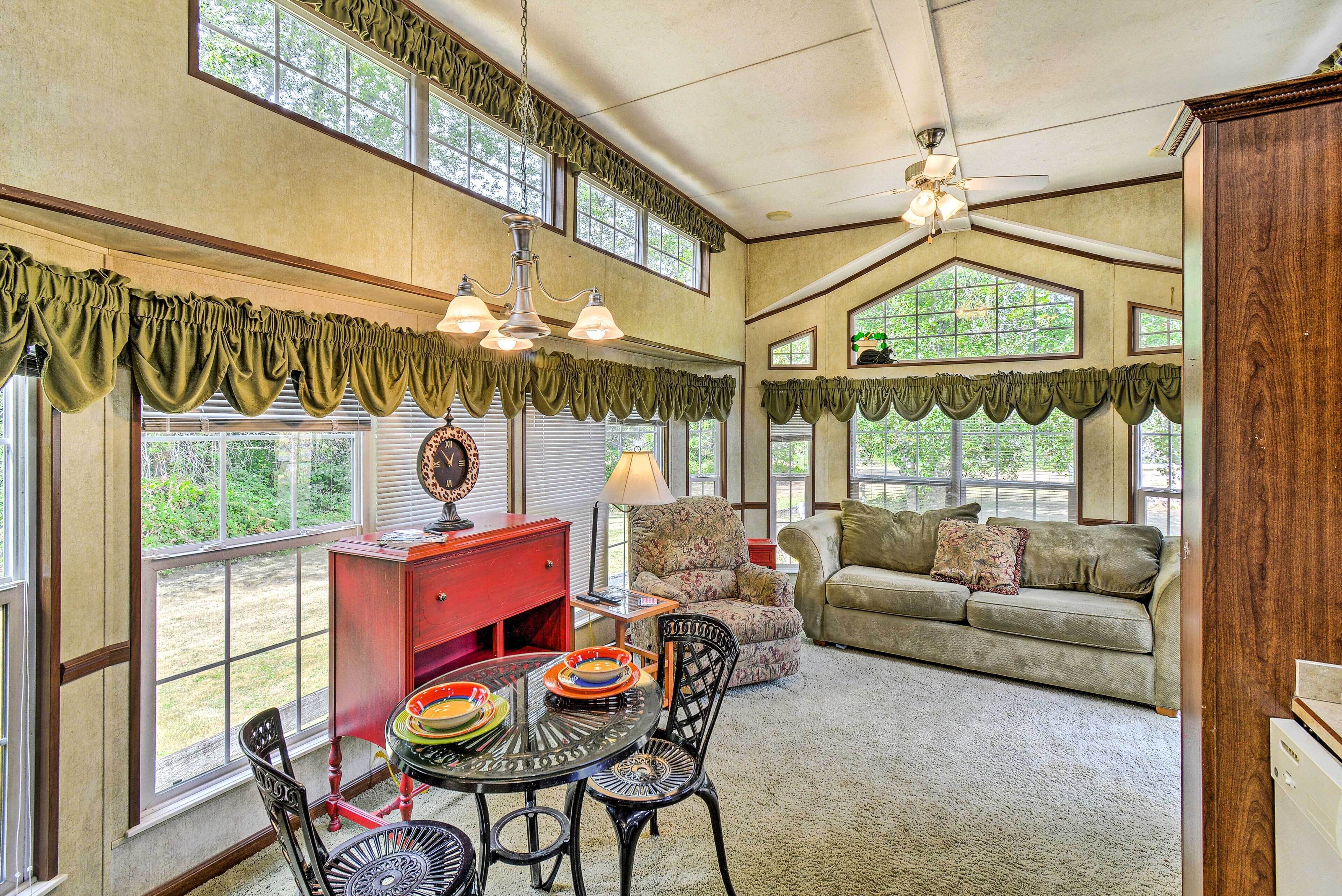 TV, fireplace, DVD player, stereo