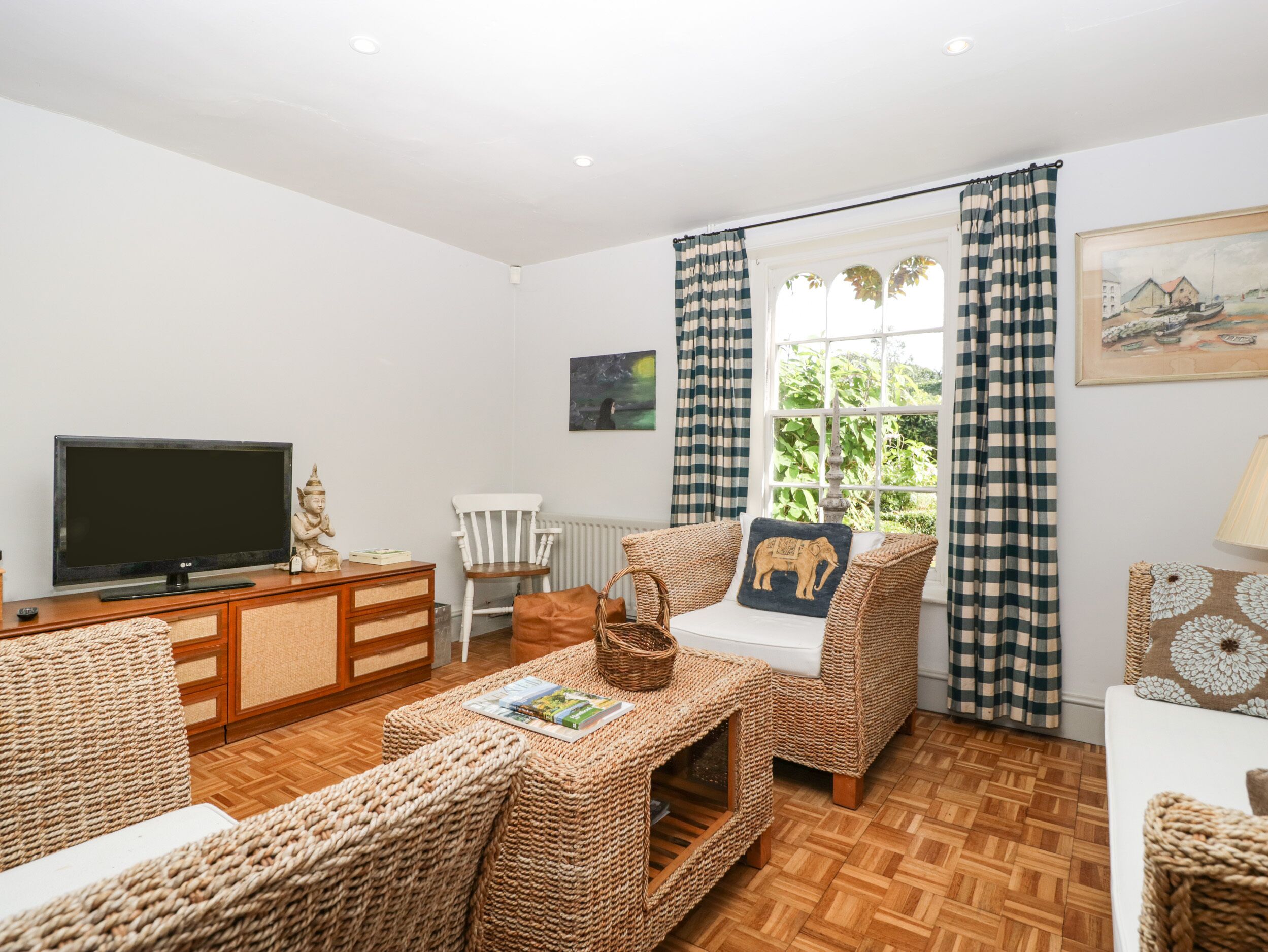 Downton Lodge, Pet Friendly, With Pool In Hordle - Mudeford