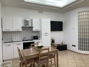 Dining - Carla's studio (Pompei)